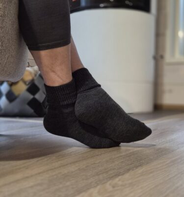 Alpakka-merinovilla sukat lämmittävät