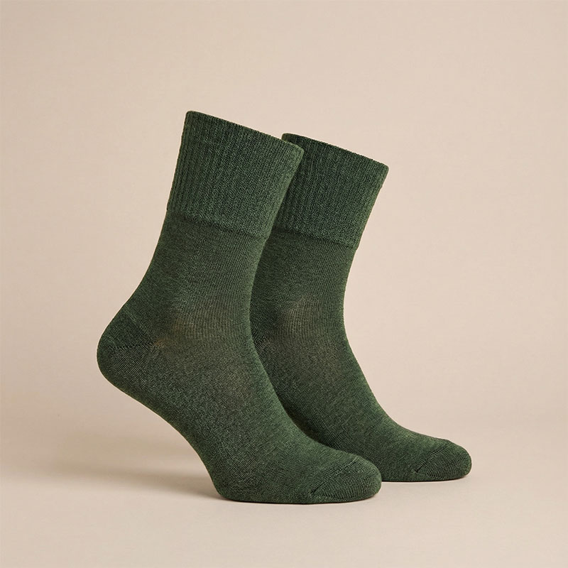 Ohuet merinovillasukat 3/4 varsiosa